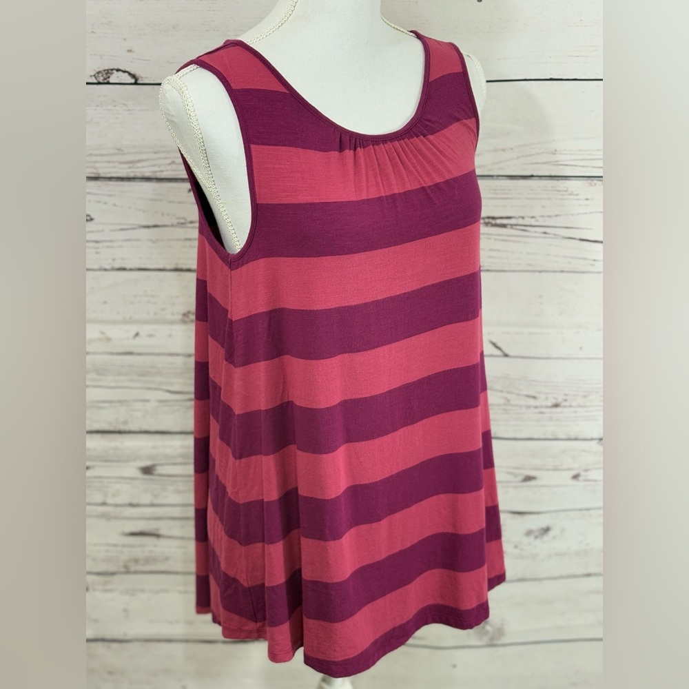 Gap Sleeveless Camisole Tank Top